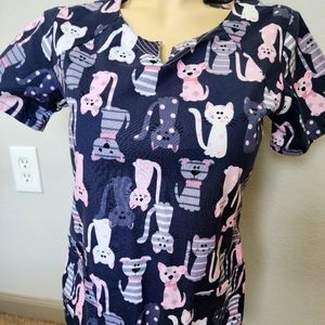 Size small grey/pink Scrub H.Q. cat print scrub top